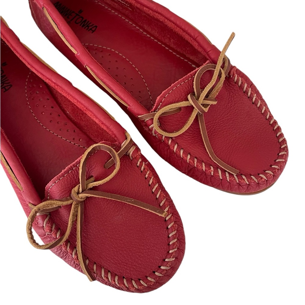 Minnetonka Red Soft Leather Moccasins Loafers Women’s Sz 10 Tan Leather Laces - Picture 3 of 10